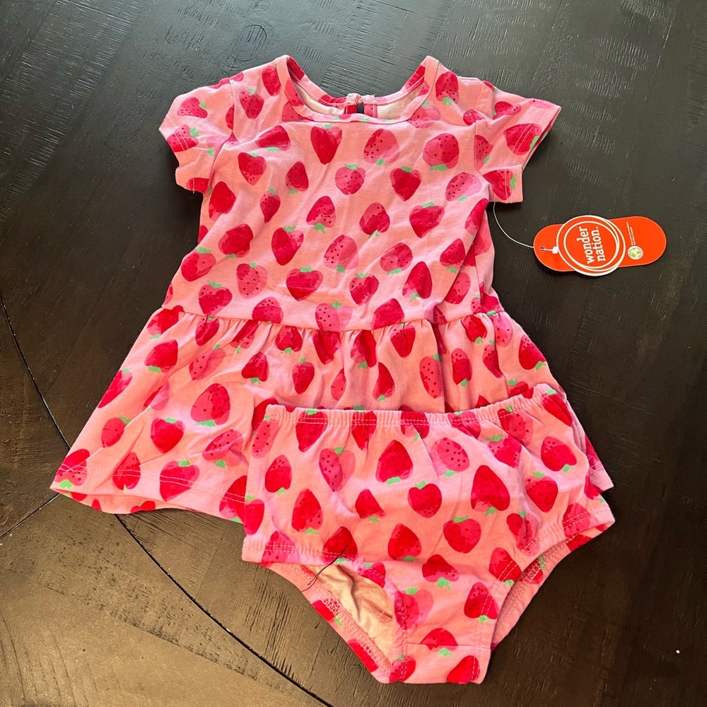 Nwt 3-6 moth dress with matching diaper cover